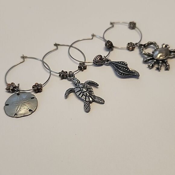 Sea Ocean Wine Glass Charms Theme Turtle Seashell Shell Crab Sand Dollar Silver - Picture 1 of 4